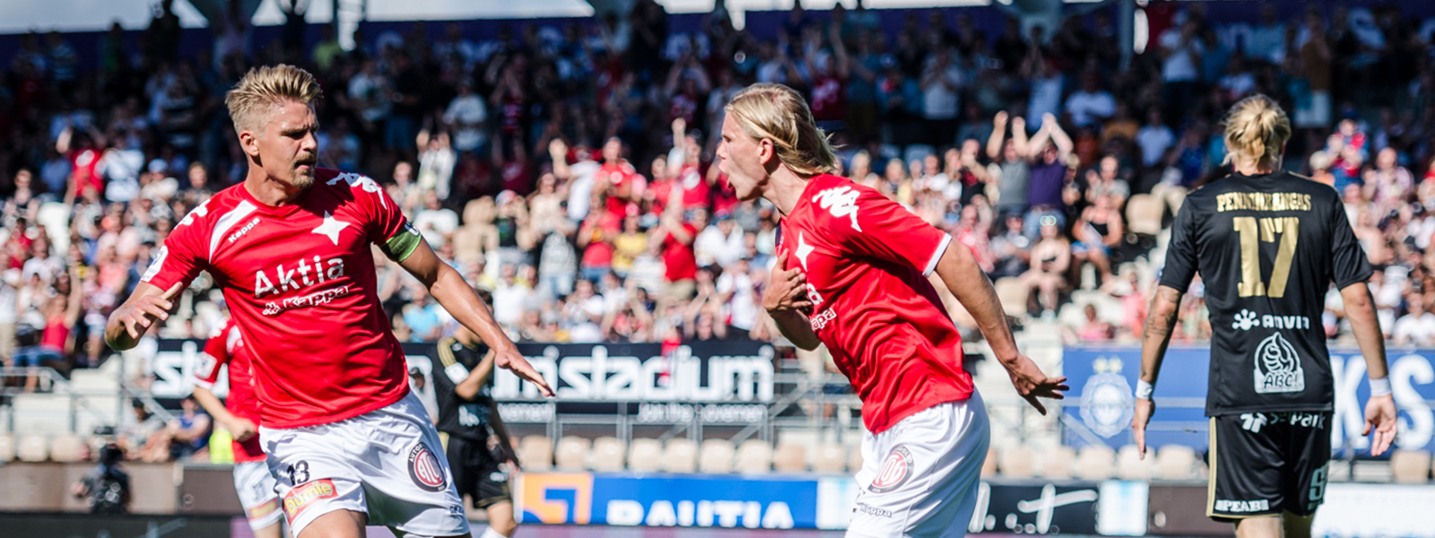 Ville Salmikivi on tehnyt tällä kaudella viisi liigamaalia. Salmikivi vastasi HIFK:n 1-1 tasoitusmaalista SJK:ta vastaan 30. heinäkuuta. Kuva: Riku Laukkanen