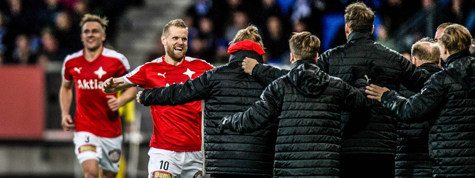 HIFK-hyökkääjä Juho Mäkelä nauttii pre-seasonista: <br> ”Nuoret pelaajat ovat tulleet ryminällä mukaan”
