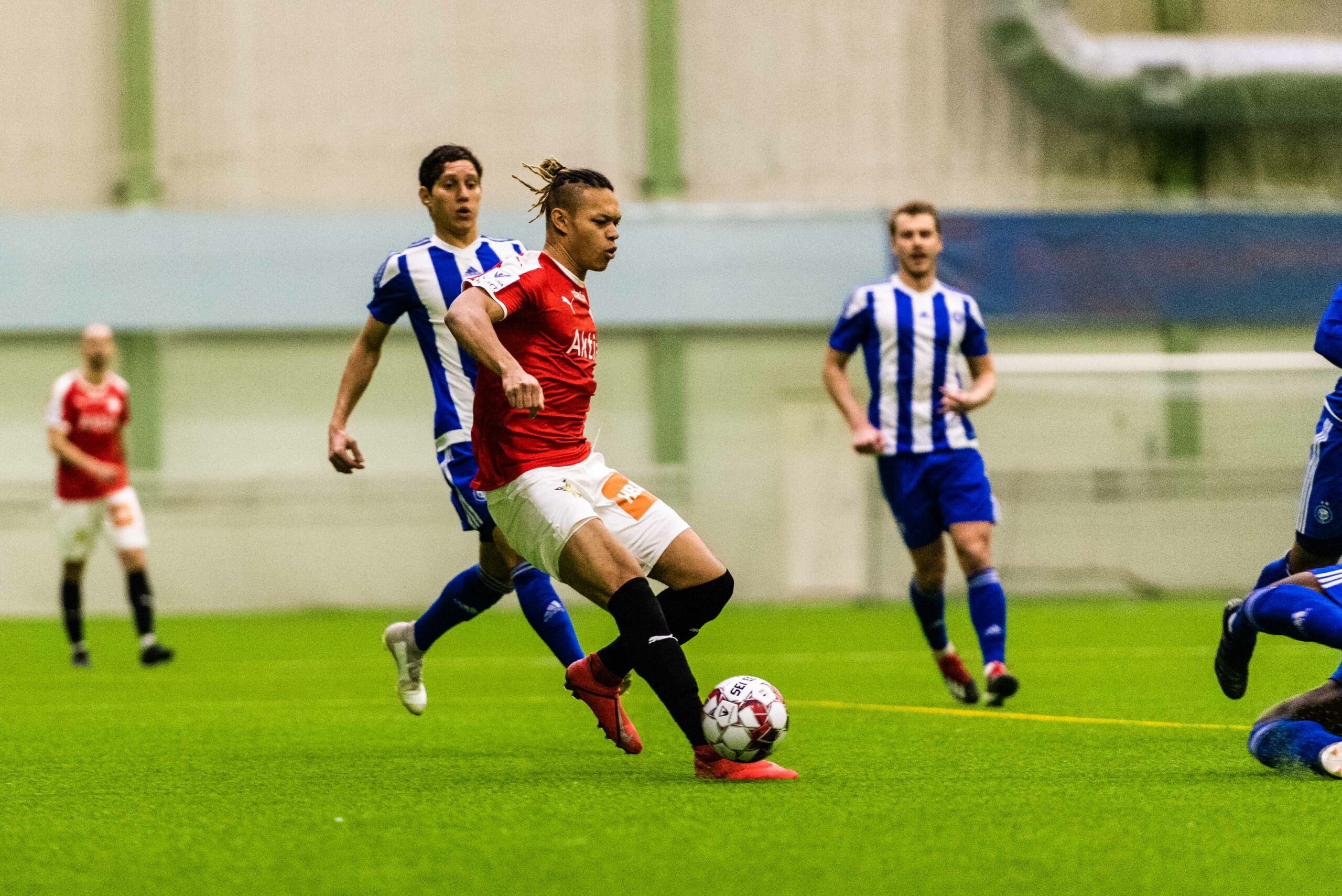 HJK:s mål i slutminuterna avgjorde säsongens första derby