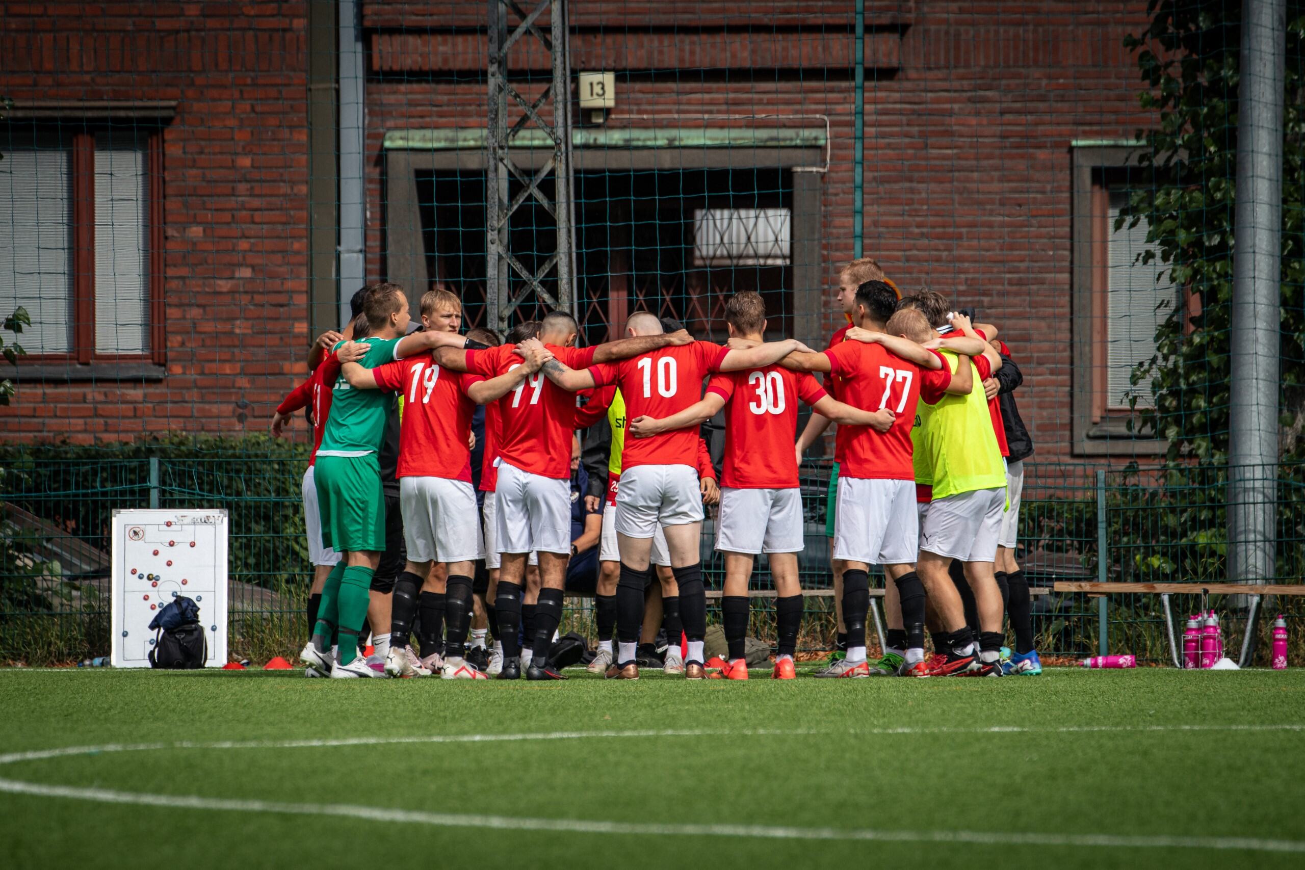 HIFK ja HerTo kohtaavat torstaina Laajasalossa – ”Käännekohta on saavutettu”